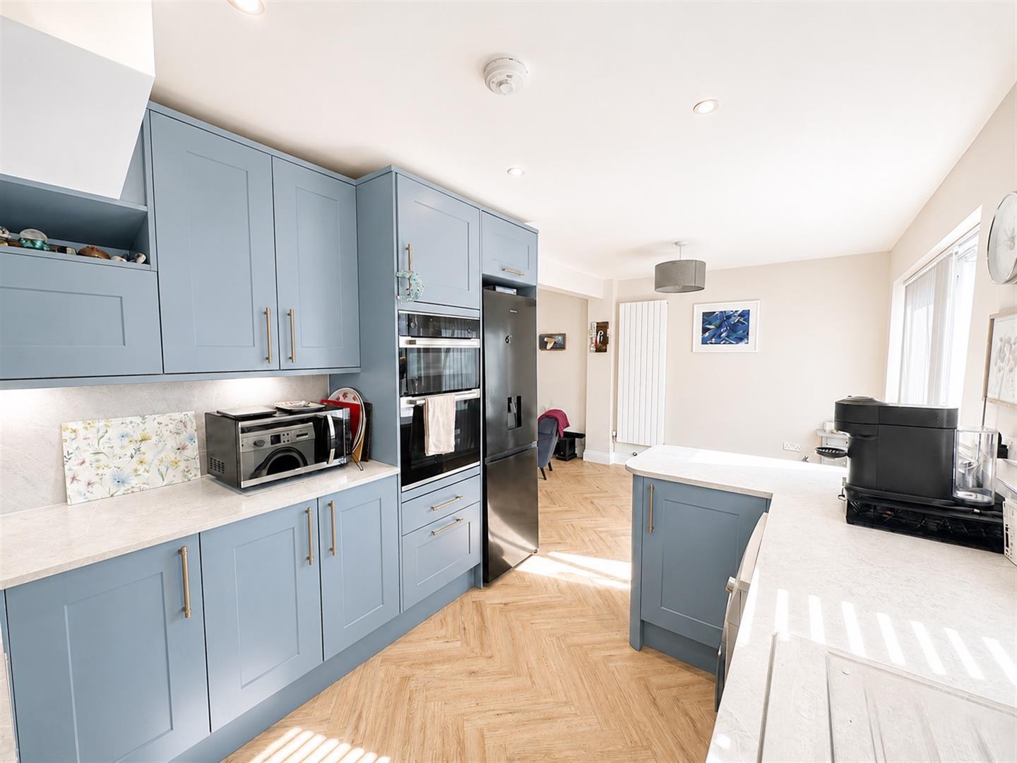 Property Image 2230d71c-9836-438b-b38b-653af57fc85c