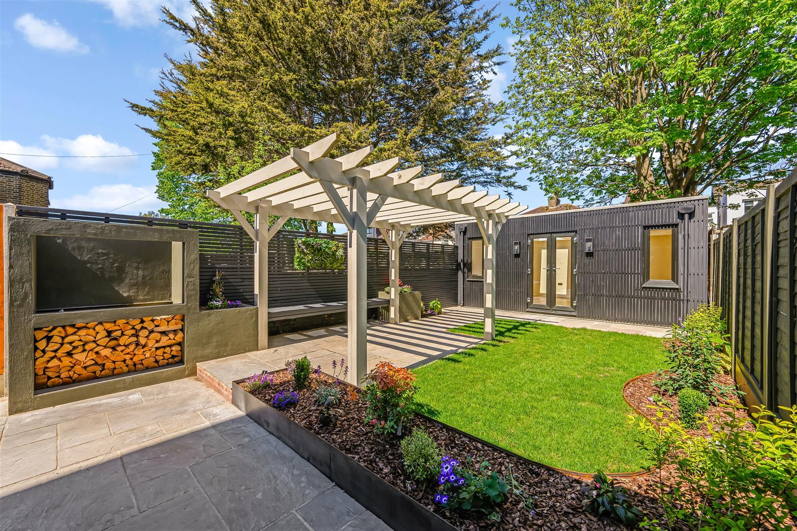 Property Image 226cad32-076c-4f92-be1e-8a27d023d172