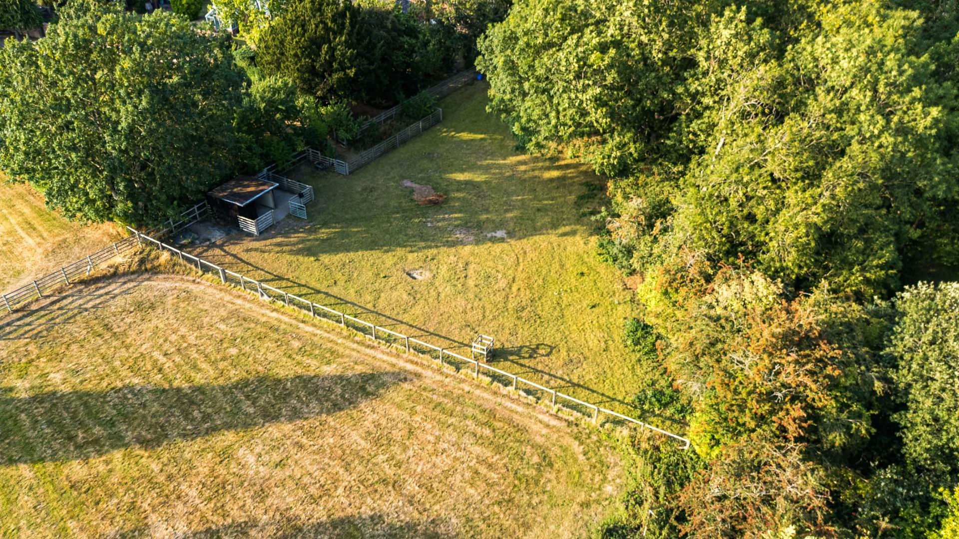 Property Image 226eed0e-dab5-4e92-ba63-7f9ae94e9152