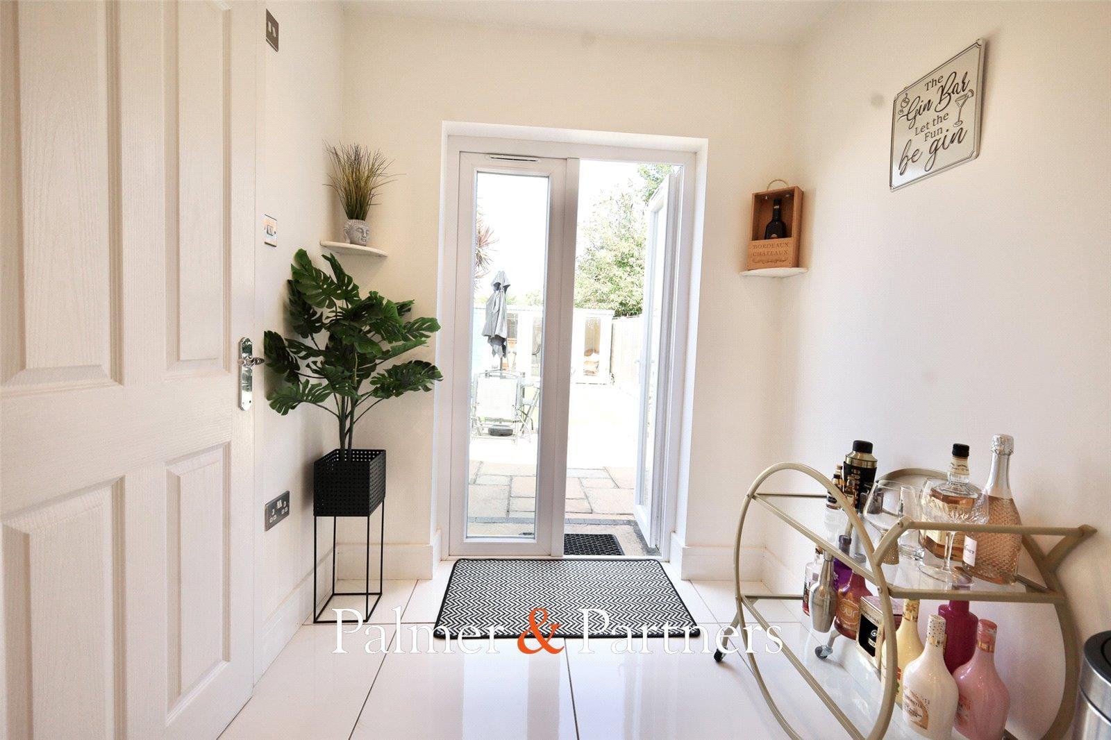 Property Image 2276e617-001f-40b8-a006-62233b8dc098