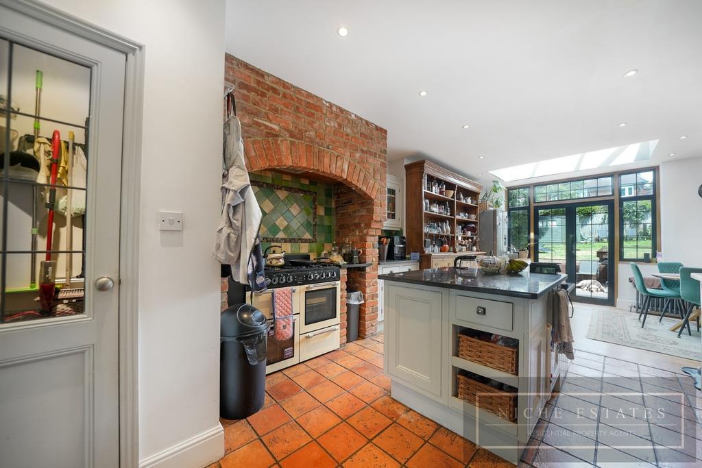 Property Image 227871b2-39d9-4baf-af49-a8e1e00d1a75