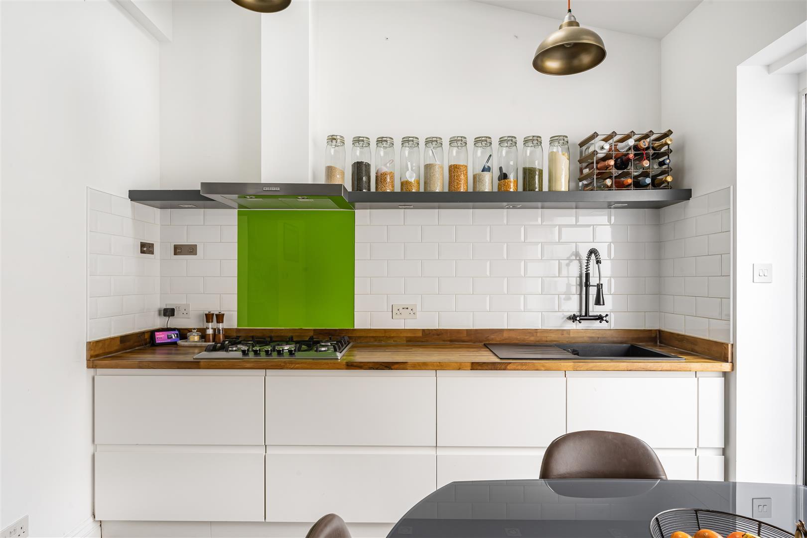 Property Image 227f95fe-41be-486e-84a2-30074d001cac