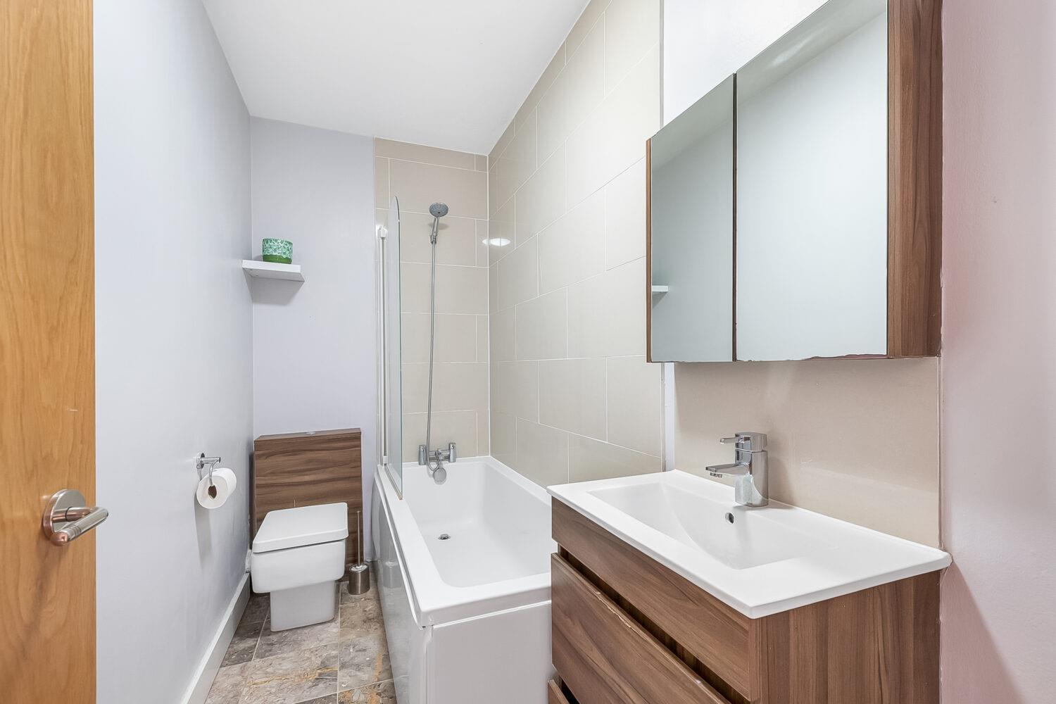Property Image 228eb39c-6d25-4163-a924-623eb08b1b28