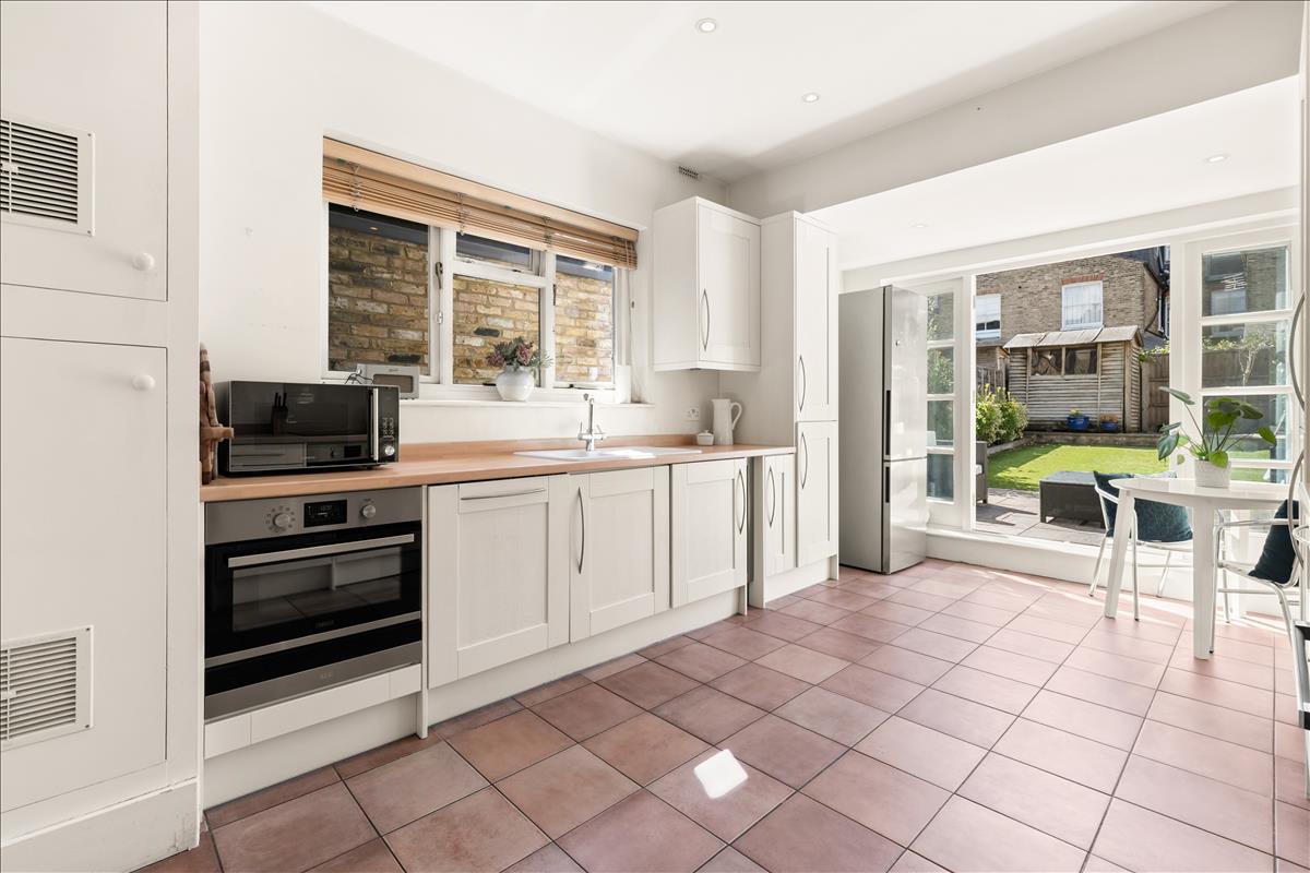 Property Image 228fd43b-5620-4f7b-8427-89444351117b