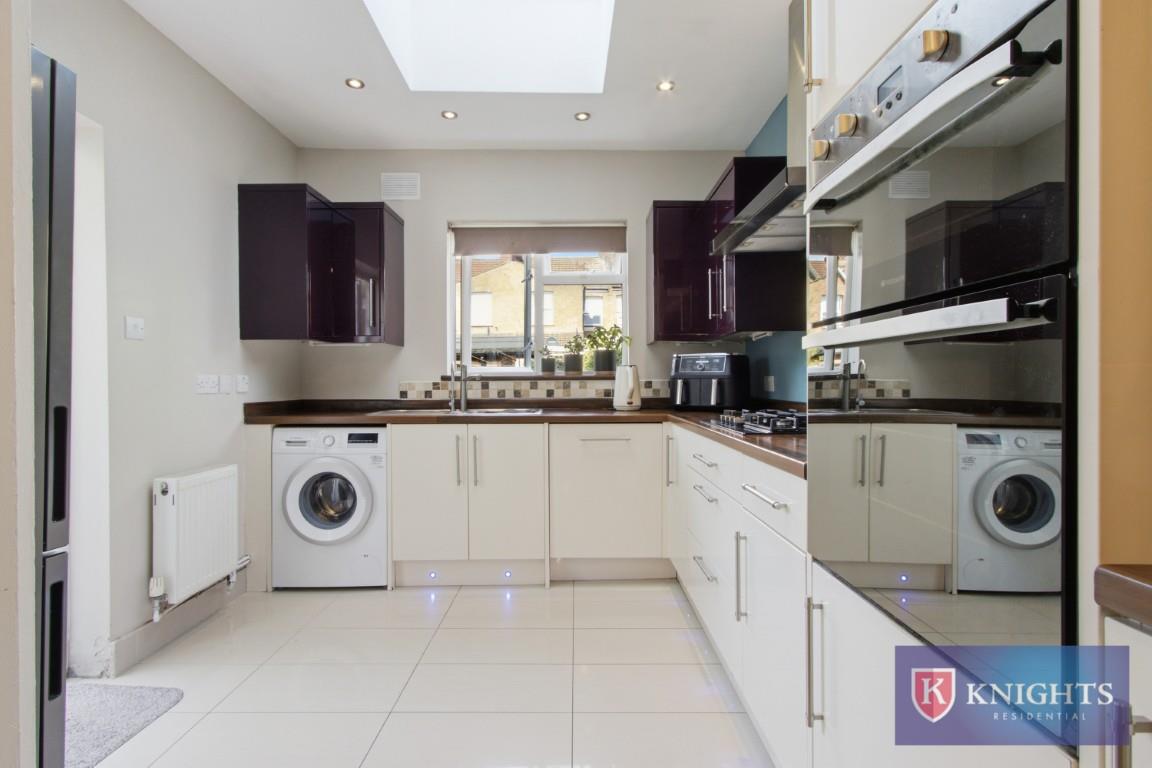 Property Image 2294e3c3-dfda-459f-8155-fc7e7e6a6b22