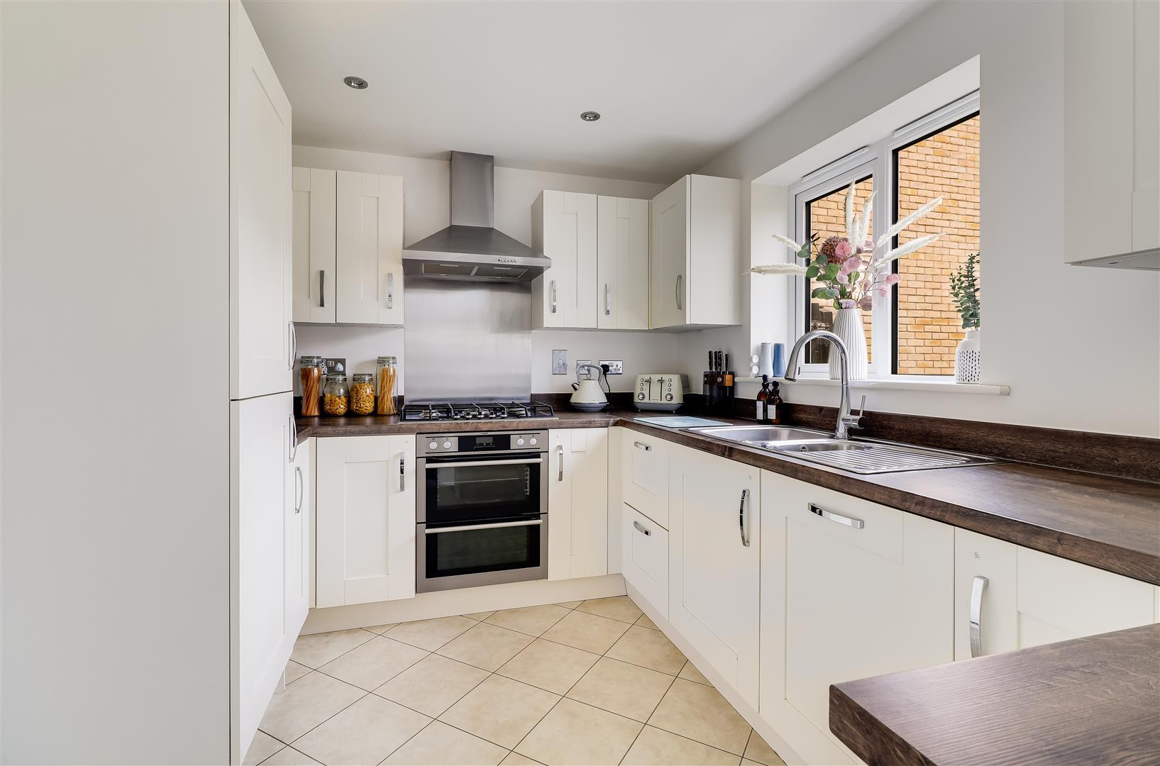 Property Image 22a33205-cb64-4589-bf44-cf52f55f95c5