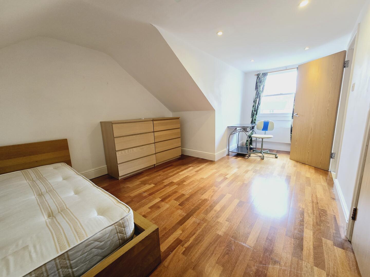 Property Image 22e51016-42b0-486f-94f1-e627ba24f340