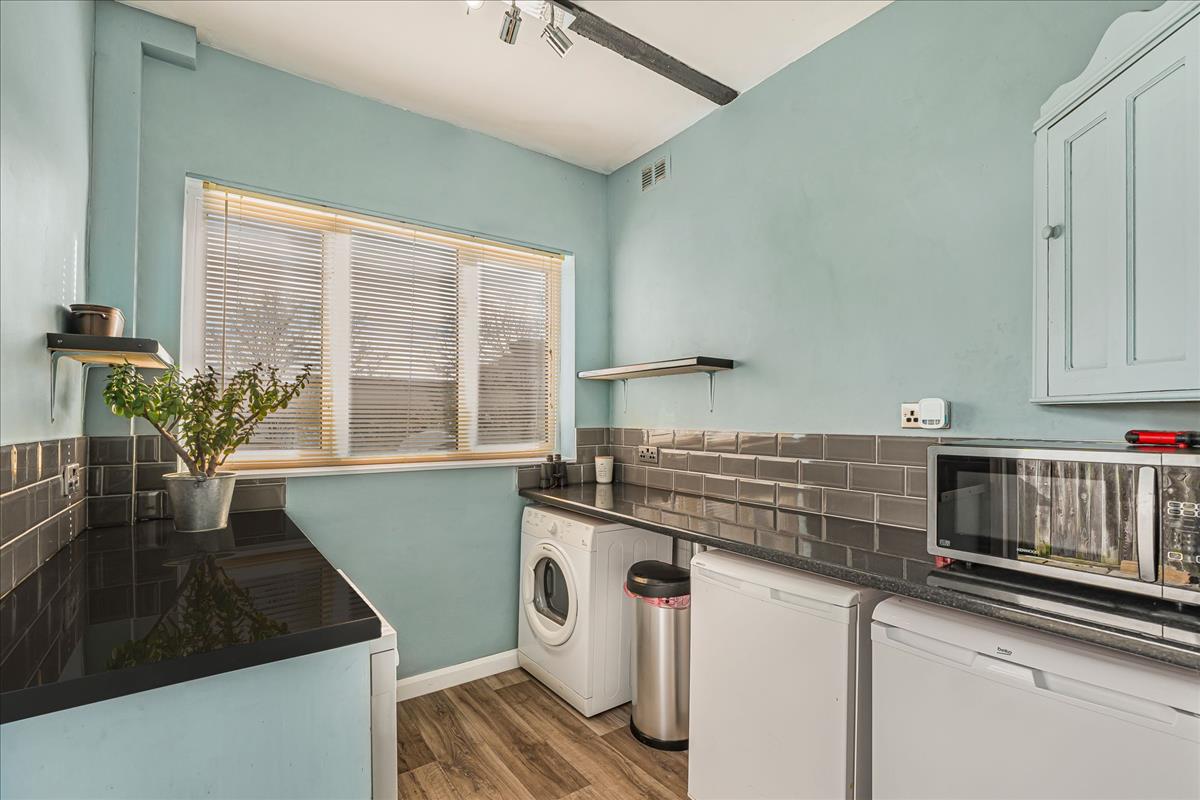 Property Image 22e91756-1557-4667-b773-642c31b641f9