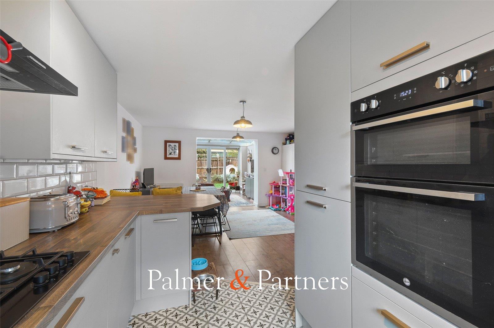 Property Image 22f0c98f-a4b1-49f8-8afa-3457b921b2dc