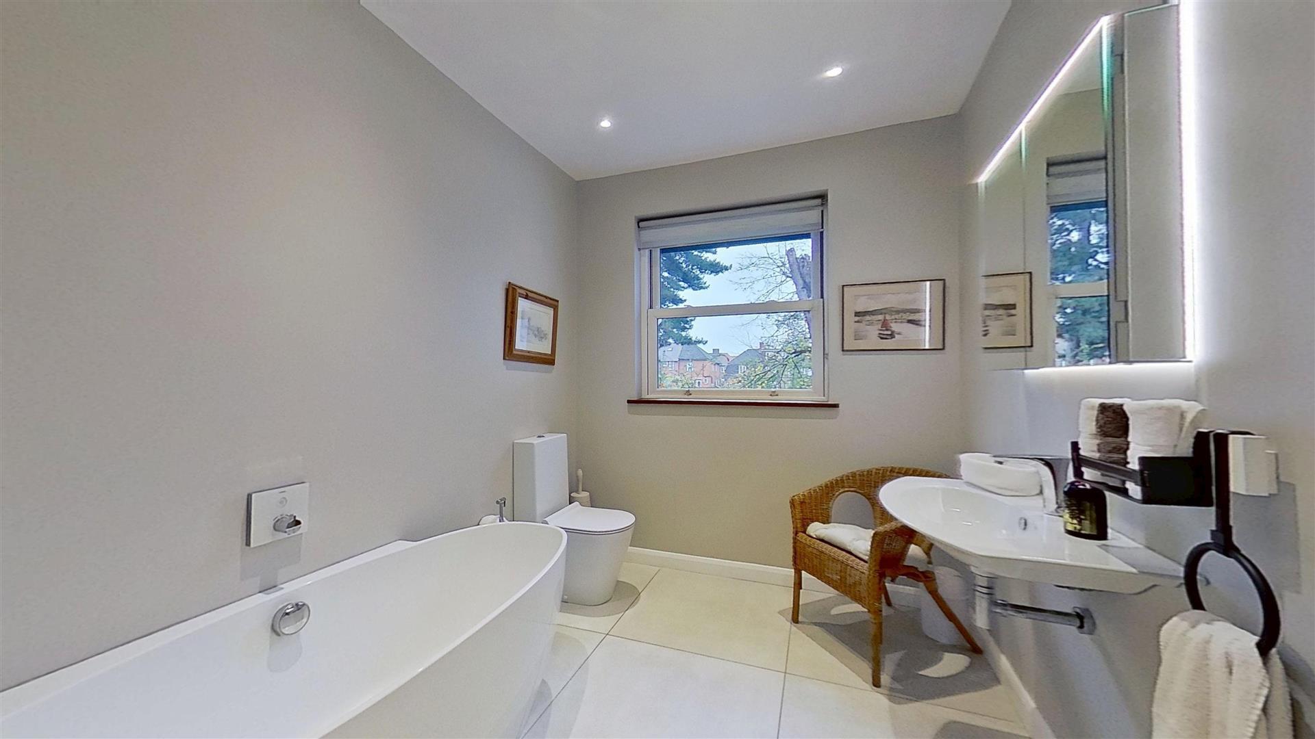 Property Image 2302f109-1c3f-46c9-a980-37f80b23ce95