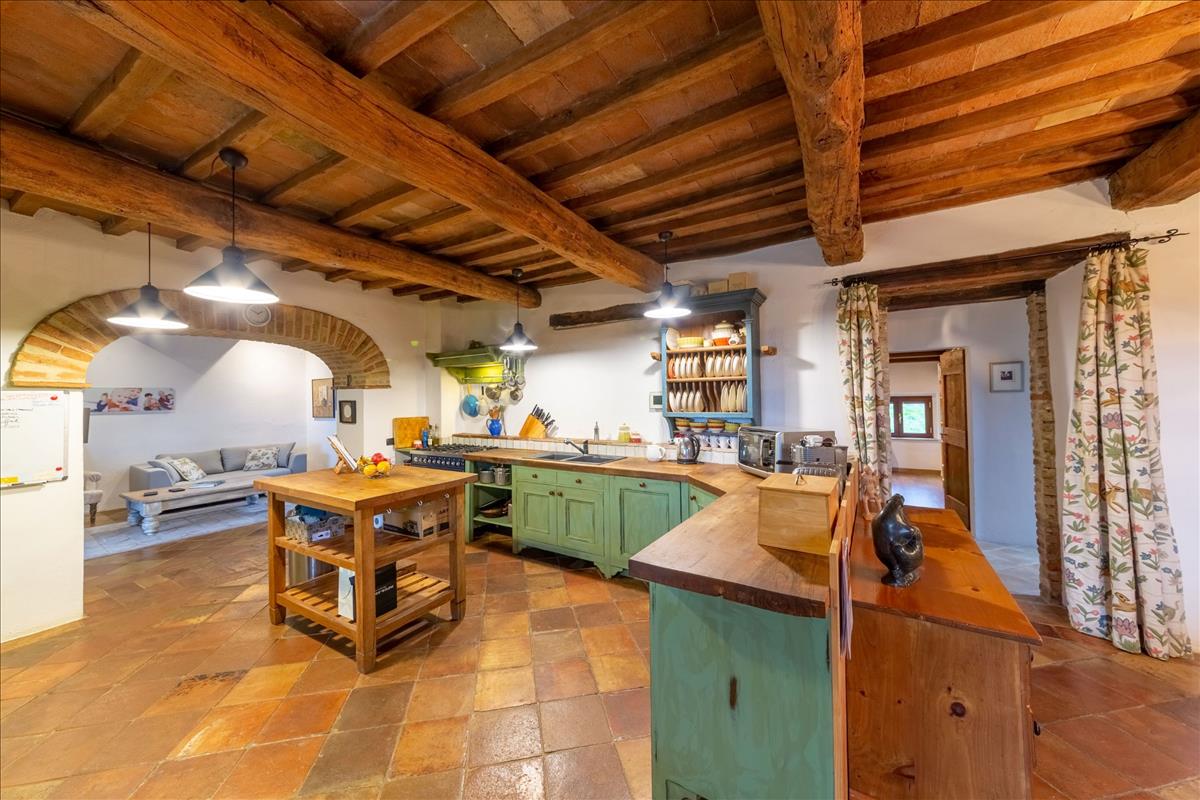Property Image 2305fe91-a056-40d0-87c3-f4833e639473
