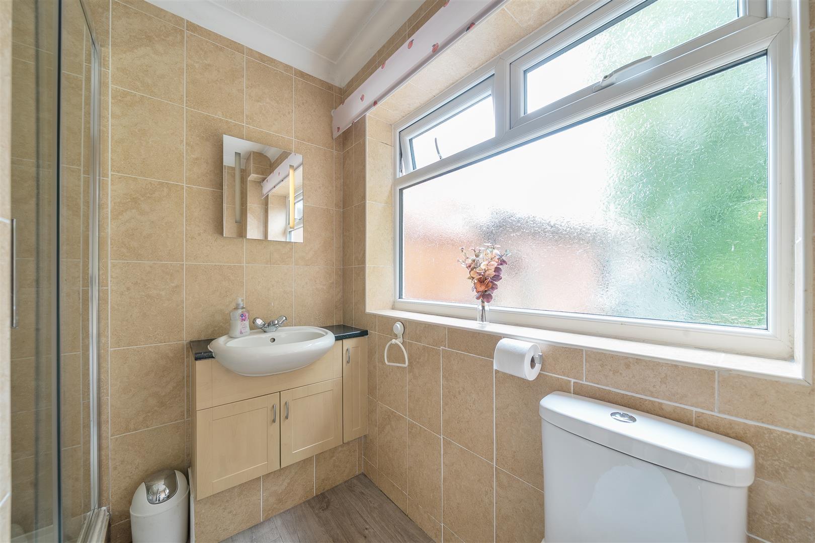 Property Image 230a8f23-9c34-4432-aa64-77c8991f3e55
