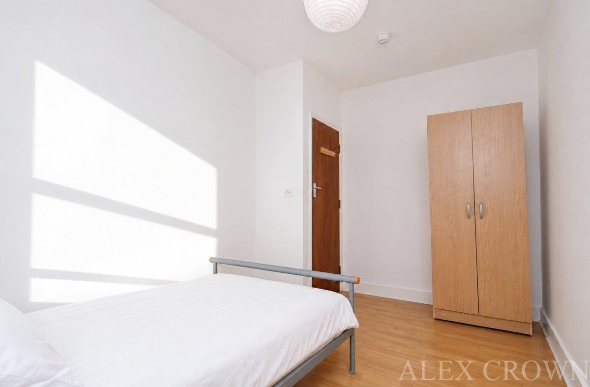 Property Image 230ec5a6-6908-4582-aa66-d3f5f824952e