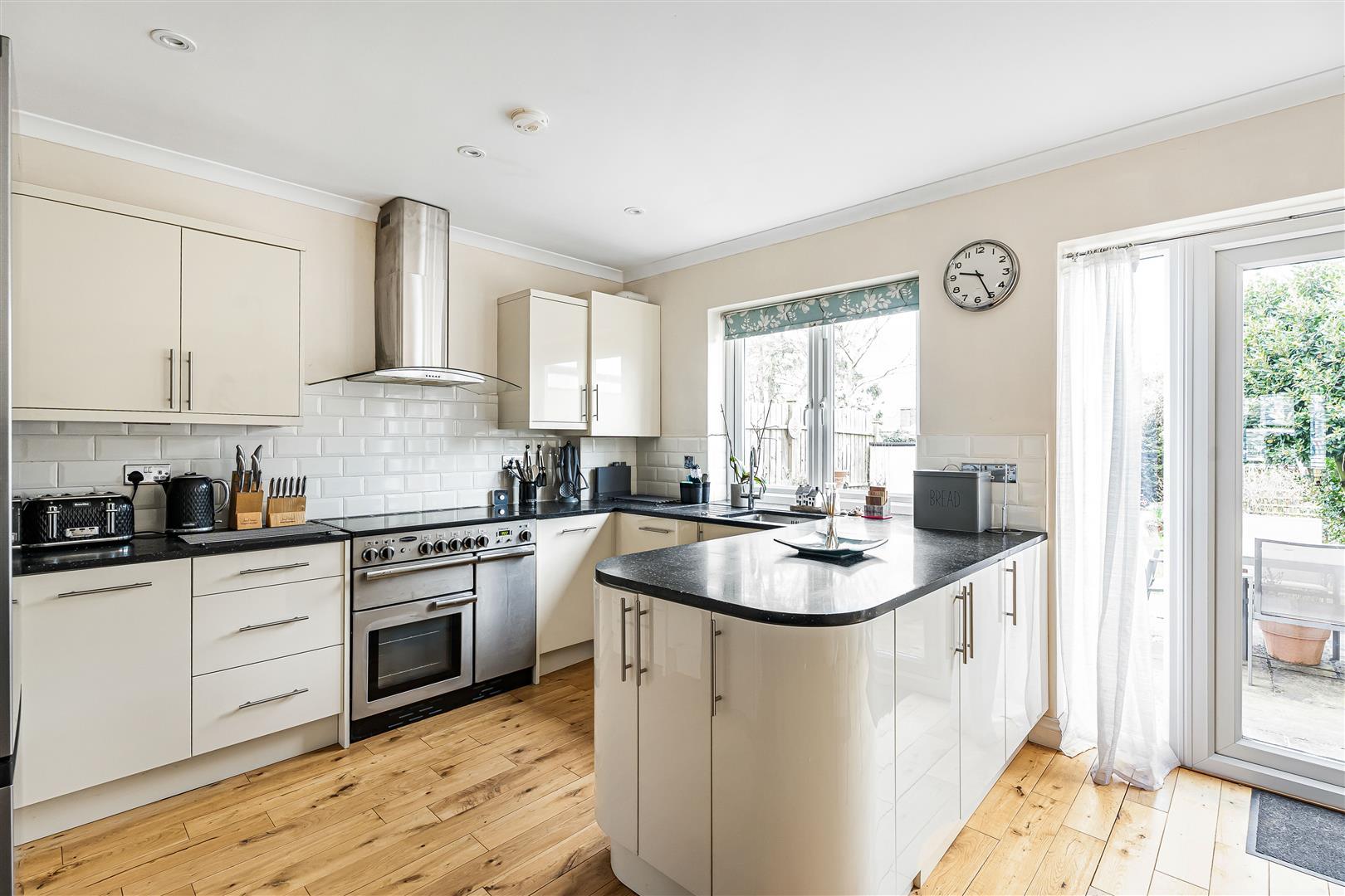 Property Image 23169976-333b-4a2a-b58e-e1badec6d715