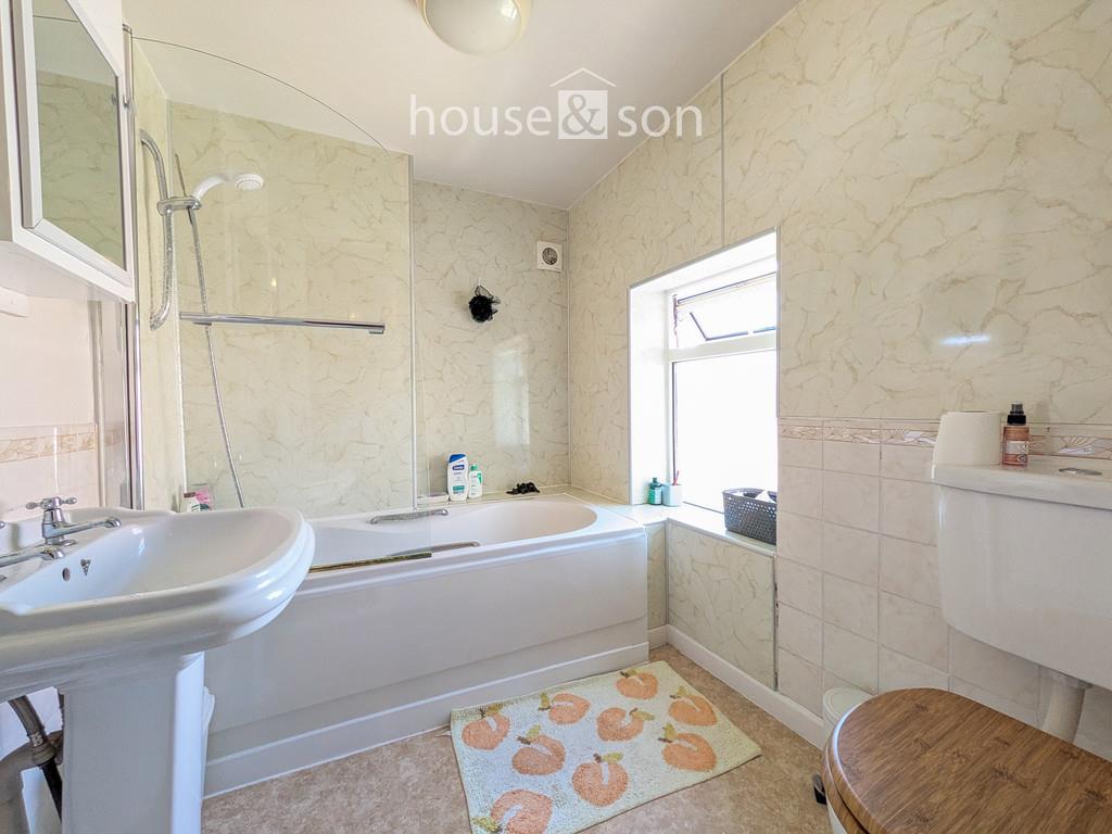 Property Image 23235779-4e81-4abf-b93c-fe32953dcc62