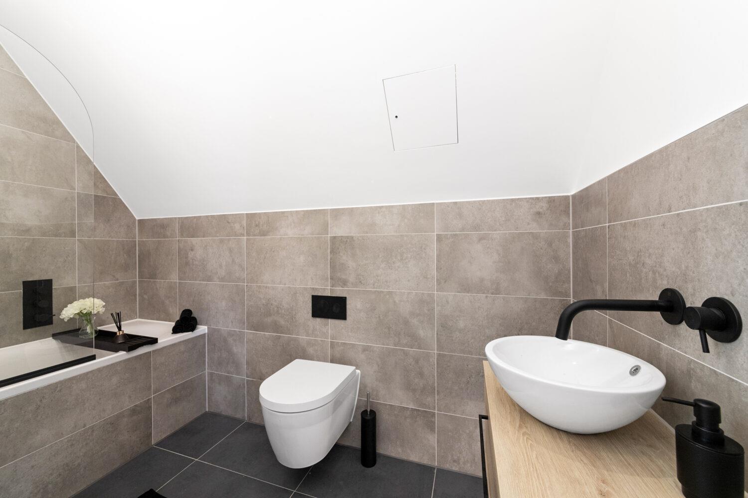 Property Image 2330eb4f-a1eb-4948-a459-f05bf87fb904