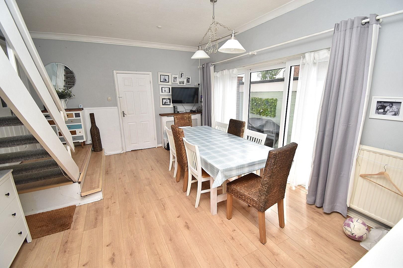 Property Image 233c8cc4-5297-452d-9bfe-38a80ea81c59