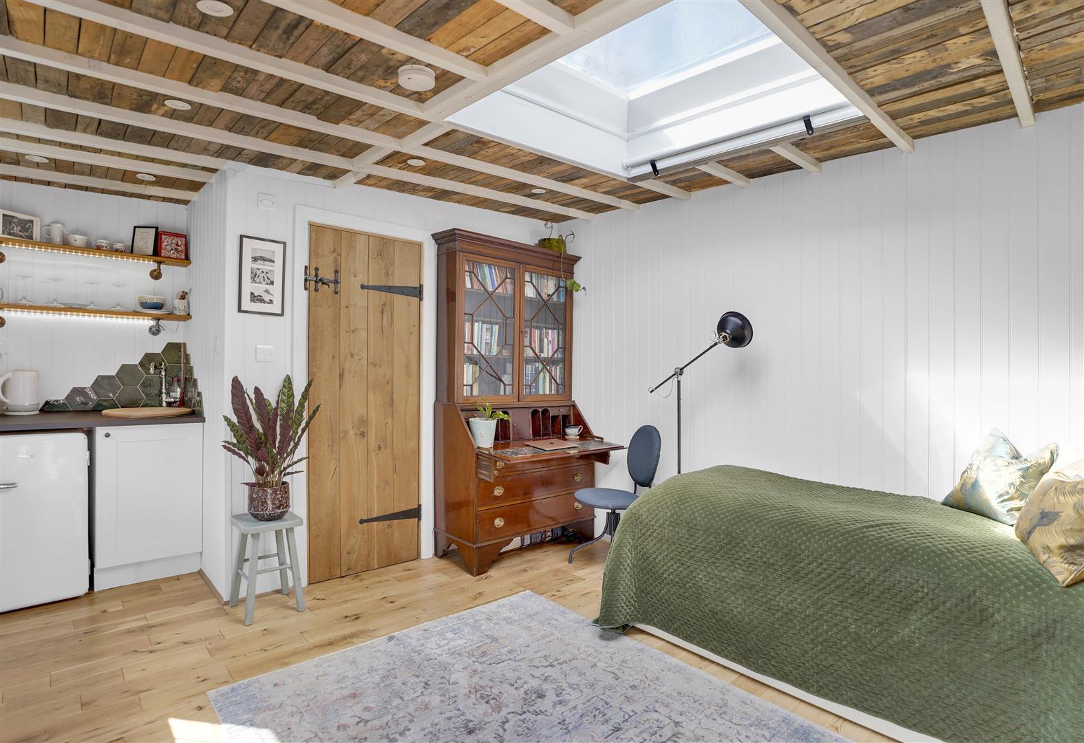 Property Image 233f020a-7495-4cb8-bdea-eb67391e0158