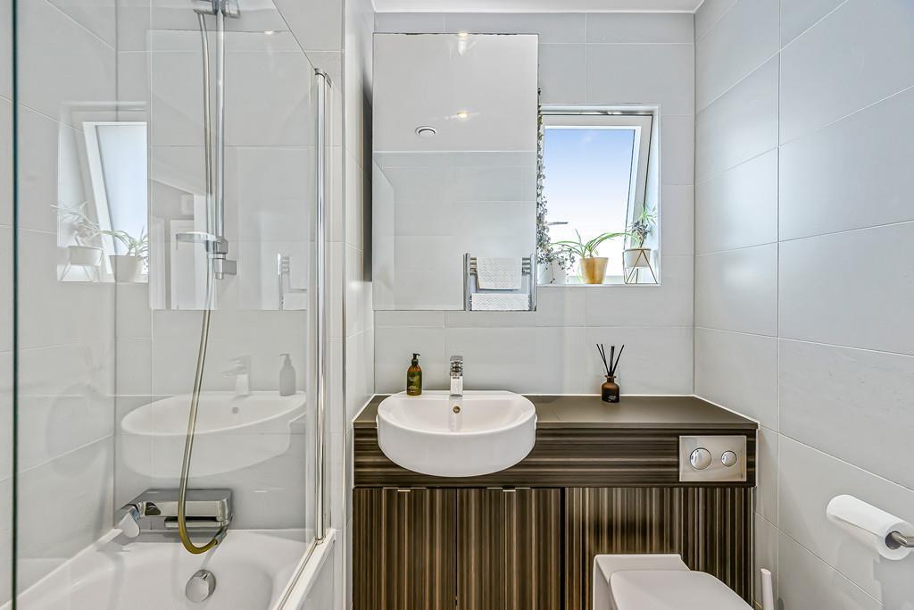 Property Image 234120e4-7615-456b-924c-eb8c16c19f55
