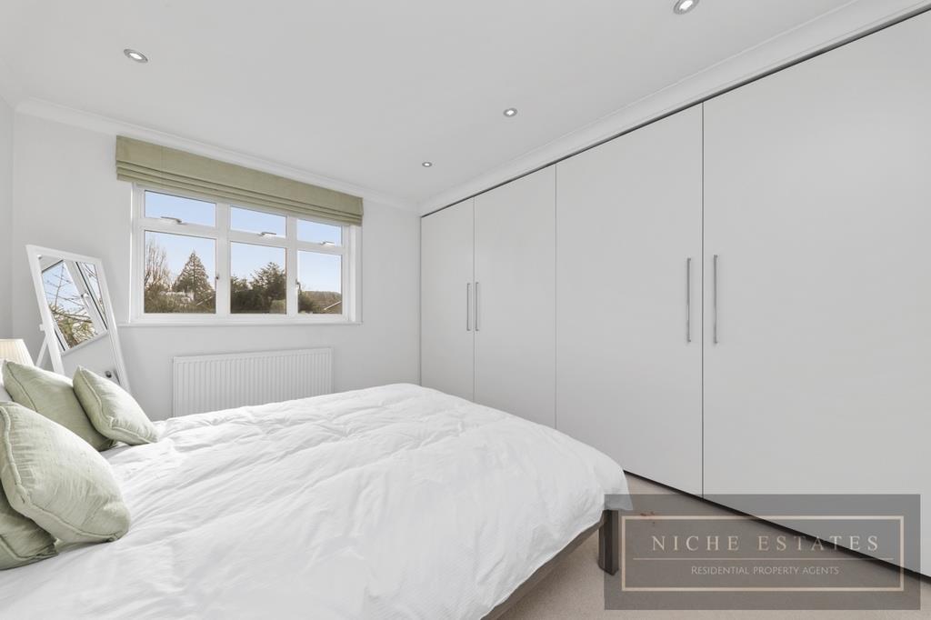 Property Image 2358af32-890e-45c0-939d-bd6e629e560e