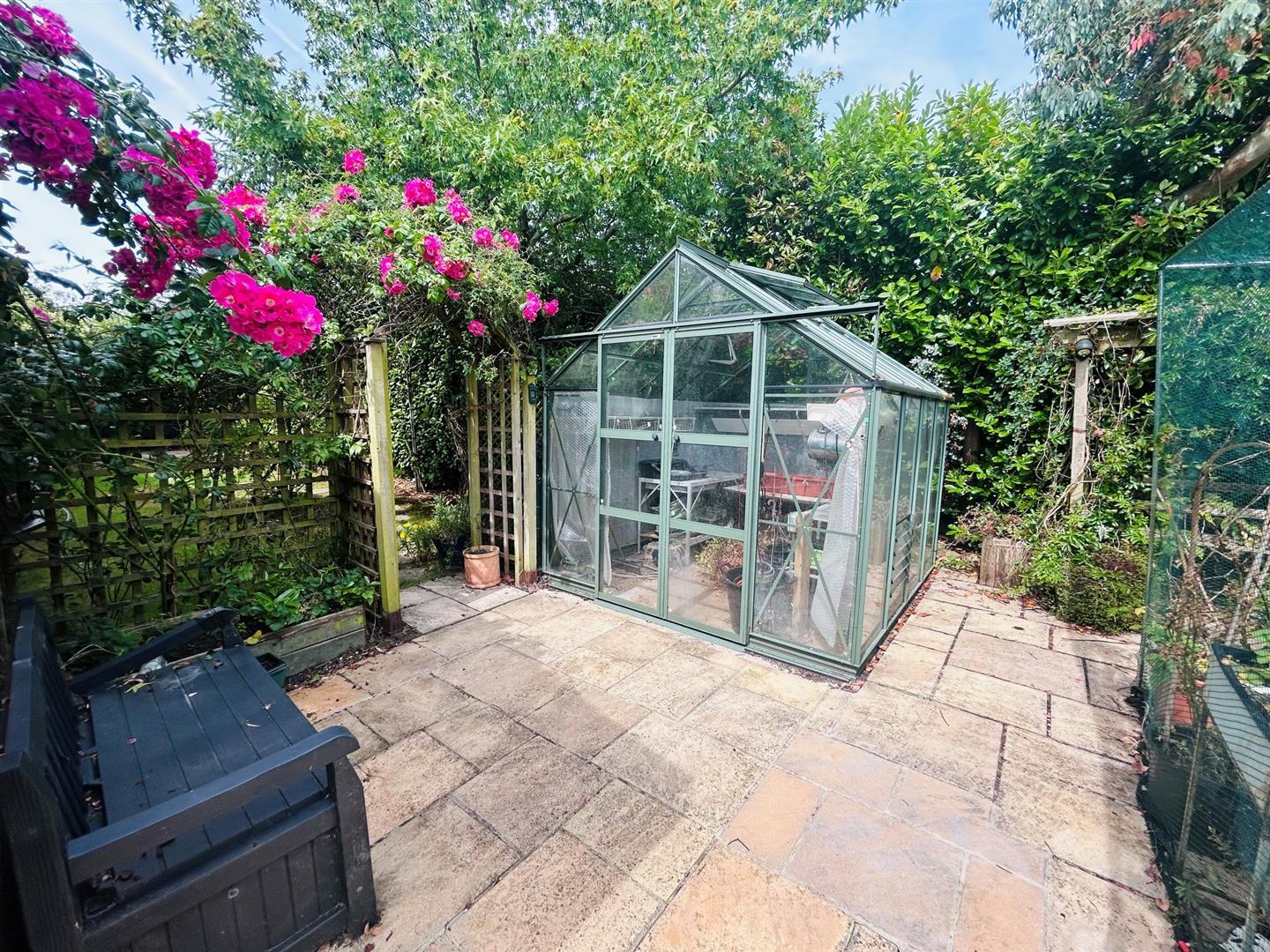Property Image 235ae2ec-9e27-47ec-b6b7-7eaa92730d3e