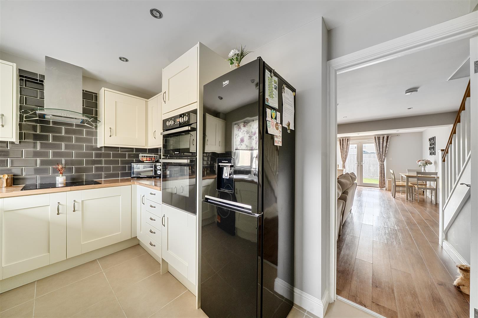 Property Image 235d53a2-9b42-4b34-a8d2-56e9ed15f260