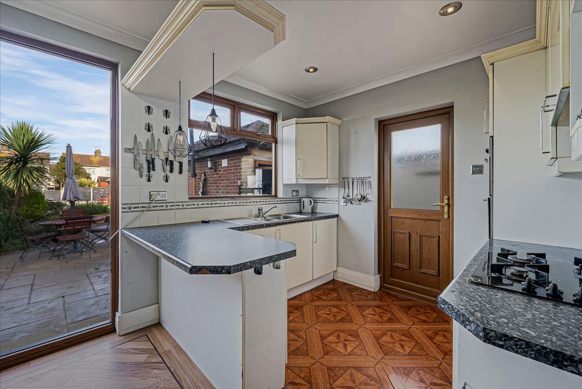Property Image 236b2152-e6dc-4dab-9f0d-b3bbdf743b87