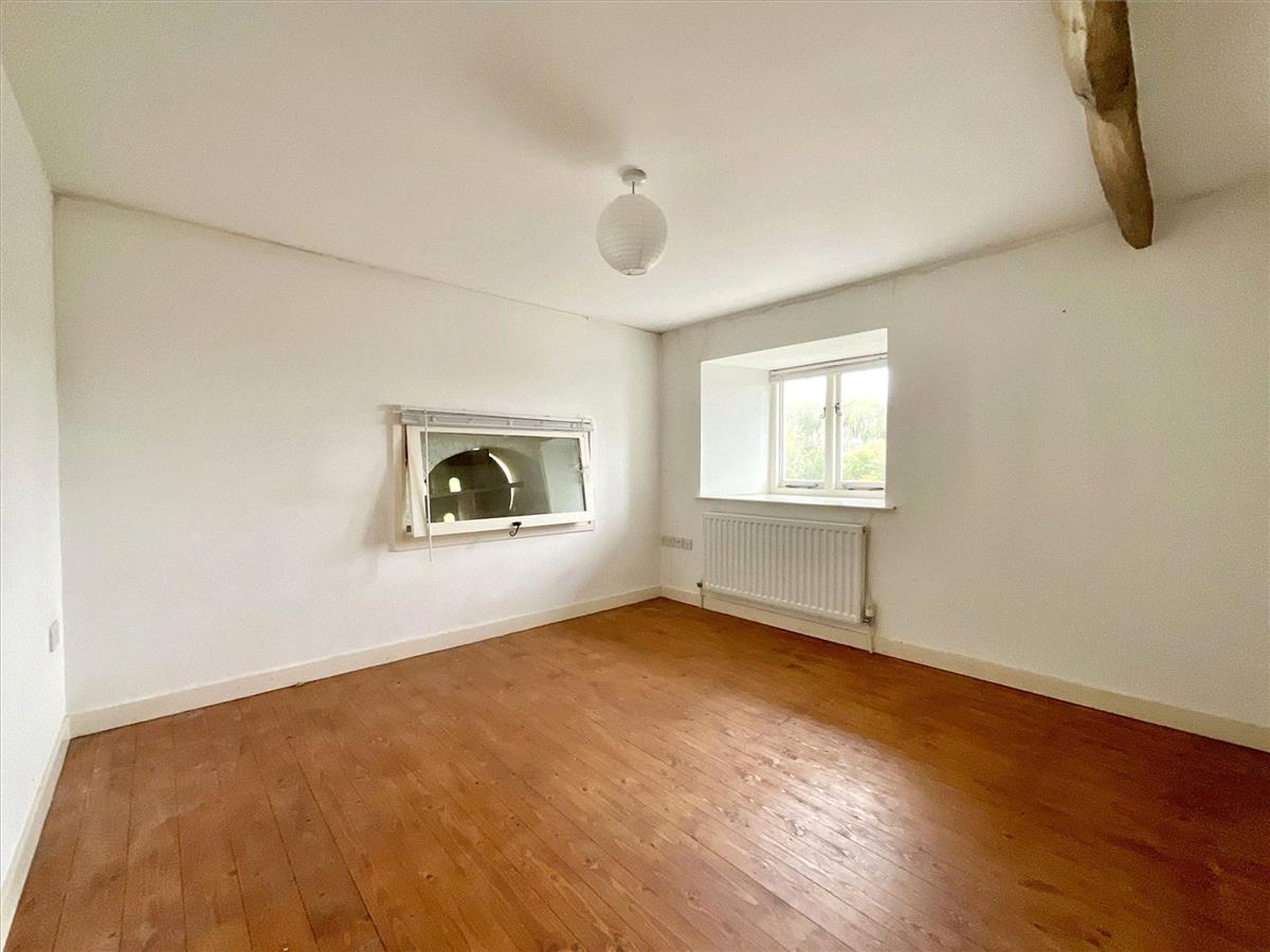 Property Image 236ef20c-3eae-43e8-88d9-f1026d880983