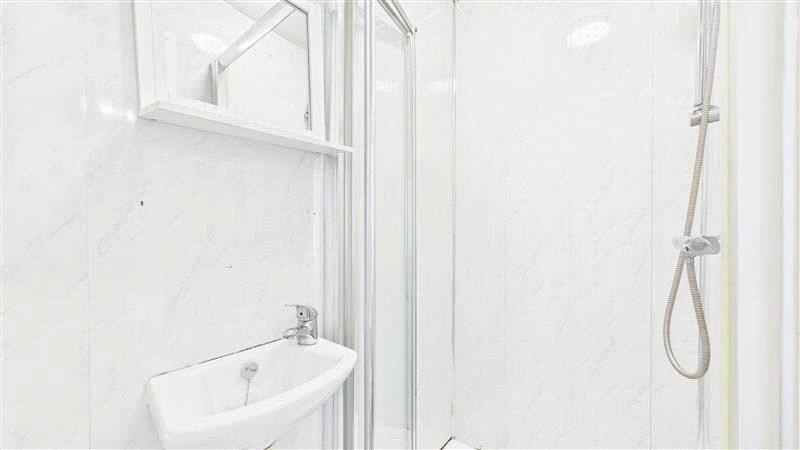 Property Image 237051c3-5fe0-44d6-ab76-5e732bba7fea