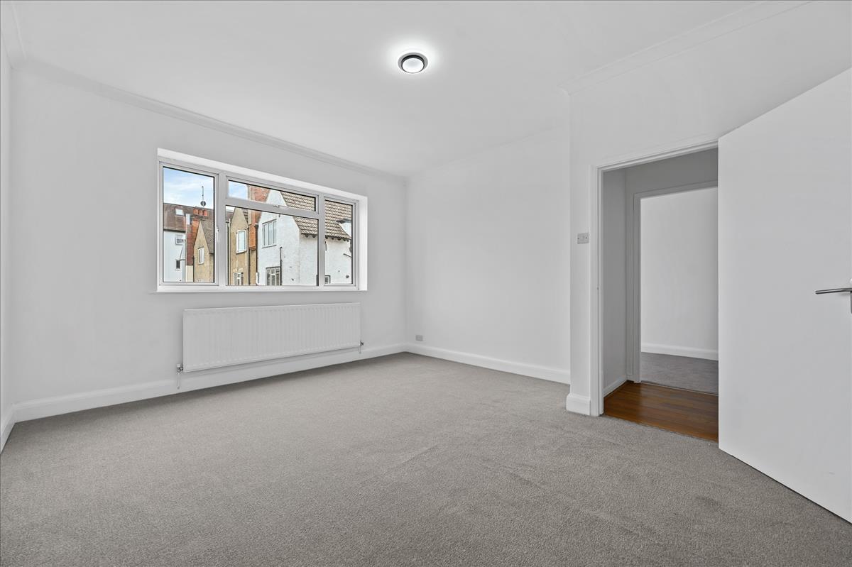 Property Image 2377d356-8a47-48d3-91fe-1372e9a5ad15