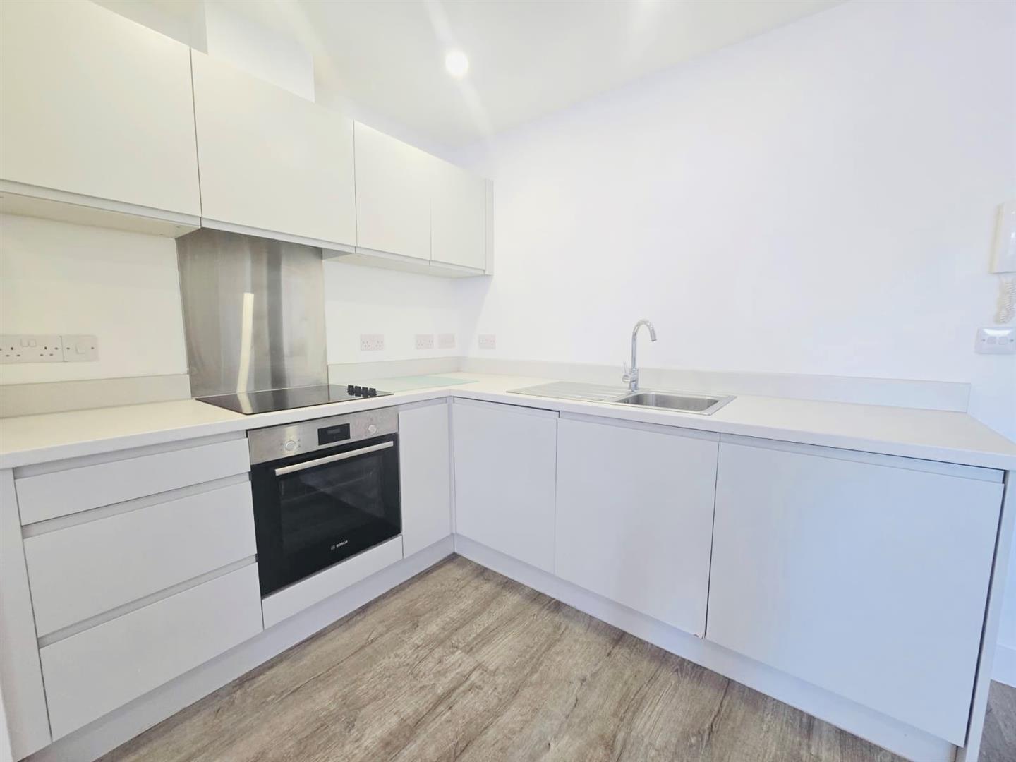 Property Image 237e363d-c0e6-42f4-911e-77a1e53620b1