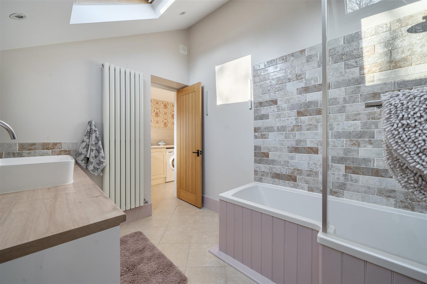Property Image 23829098-35d8-4b86-a9b9-e2ff8111f6ea