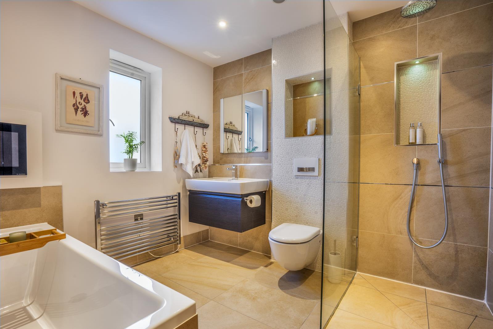 Property Image 23873533-22da-42ce-8cc6-7dbce2c13c35