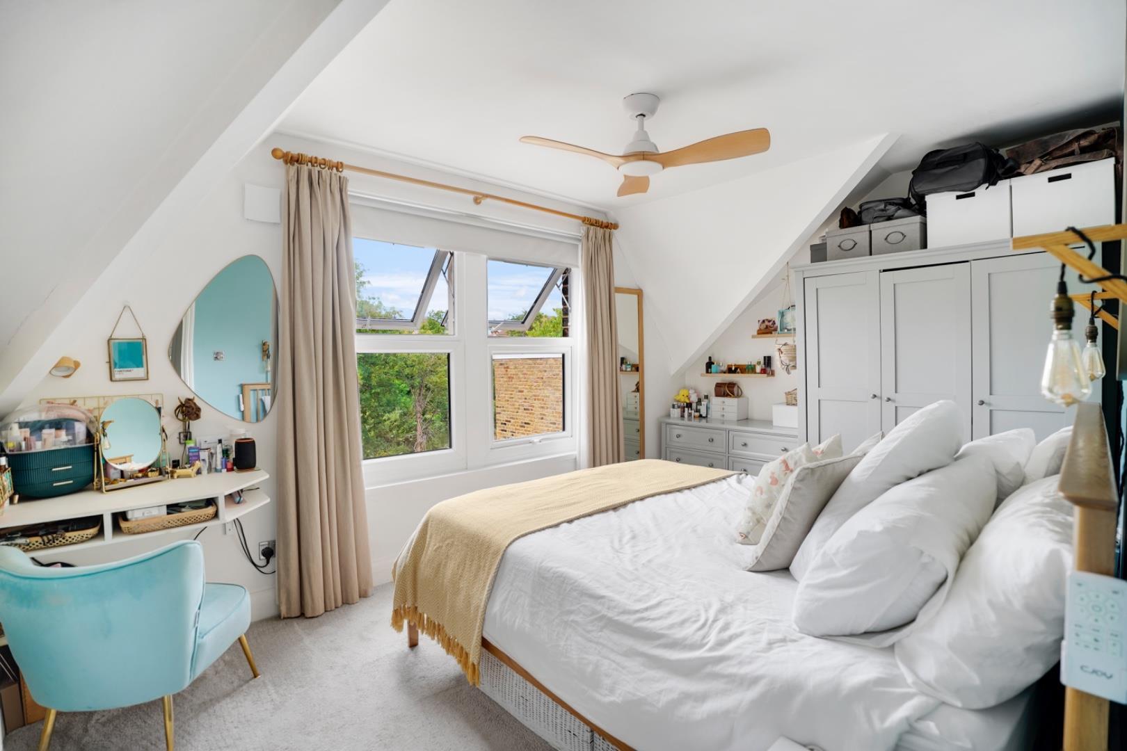 Property Image 238c98ff-a66a-4c1d-a0bf-3c526422d7ae