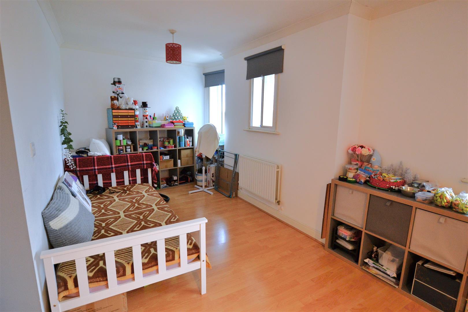 Property Image 239ca9c0-8546-4dbf-be84-091208faf4de