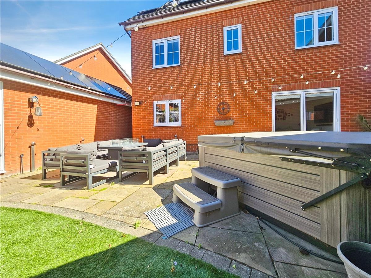 Property Image 23ad2c4a-f25d-4cd5-88d7-db17245a2e4c
