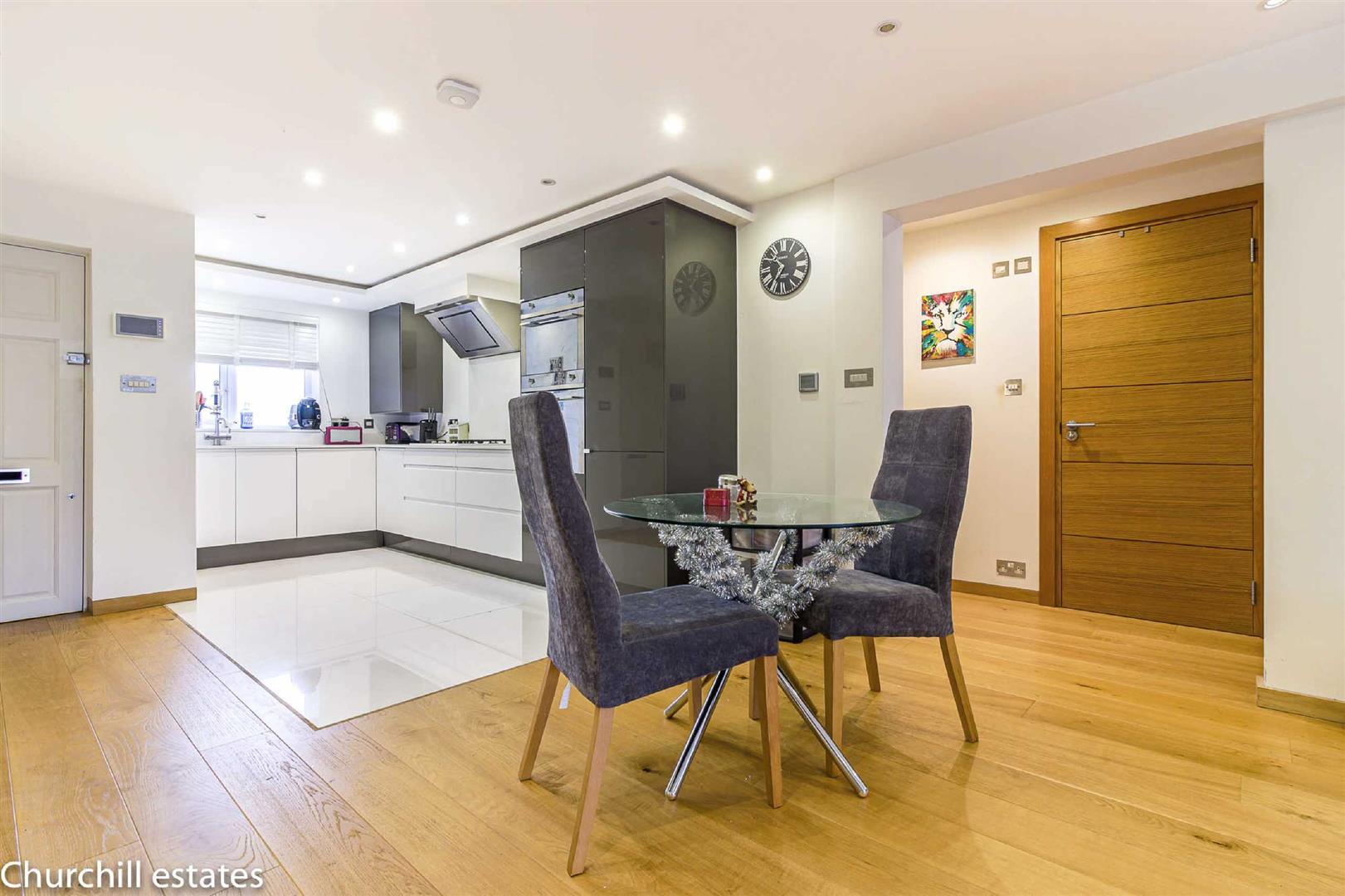 Property Image 23c030a5-450f-40fd-9800-b3b525ac4670
