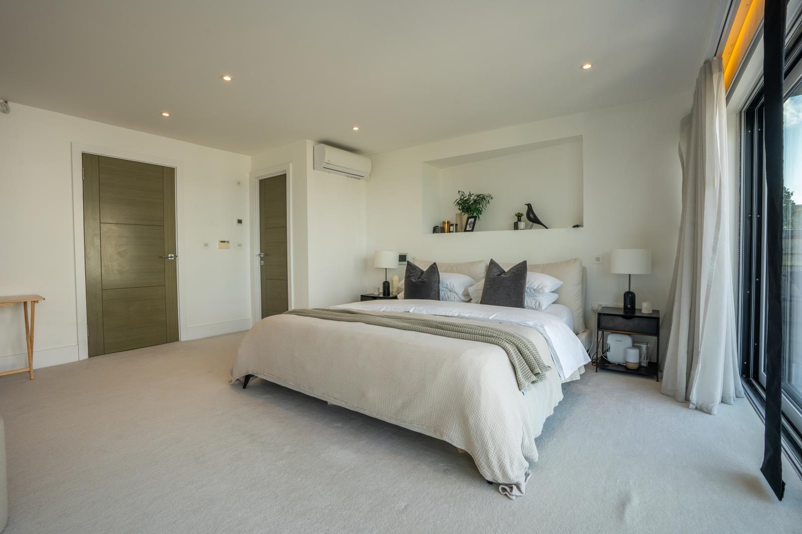 Property Image 23ca49f5-31f0-430f-b1dd-ef2d2930f6c3