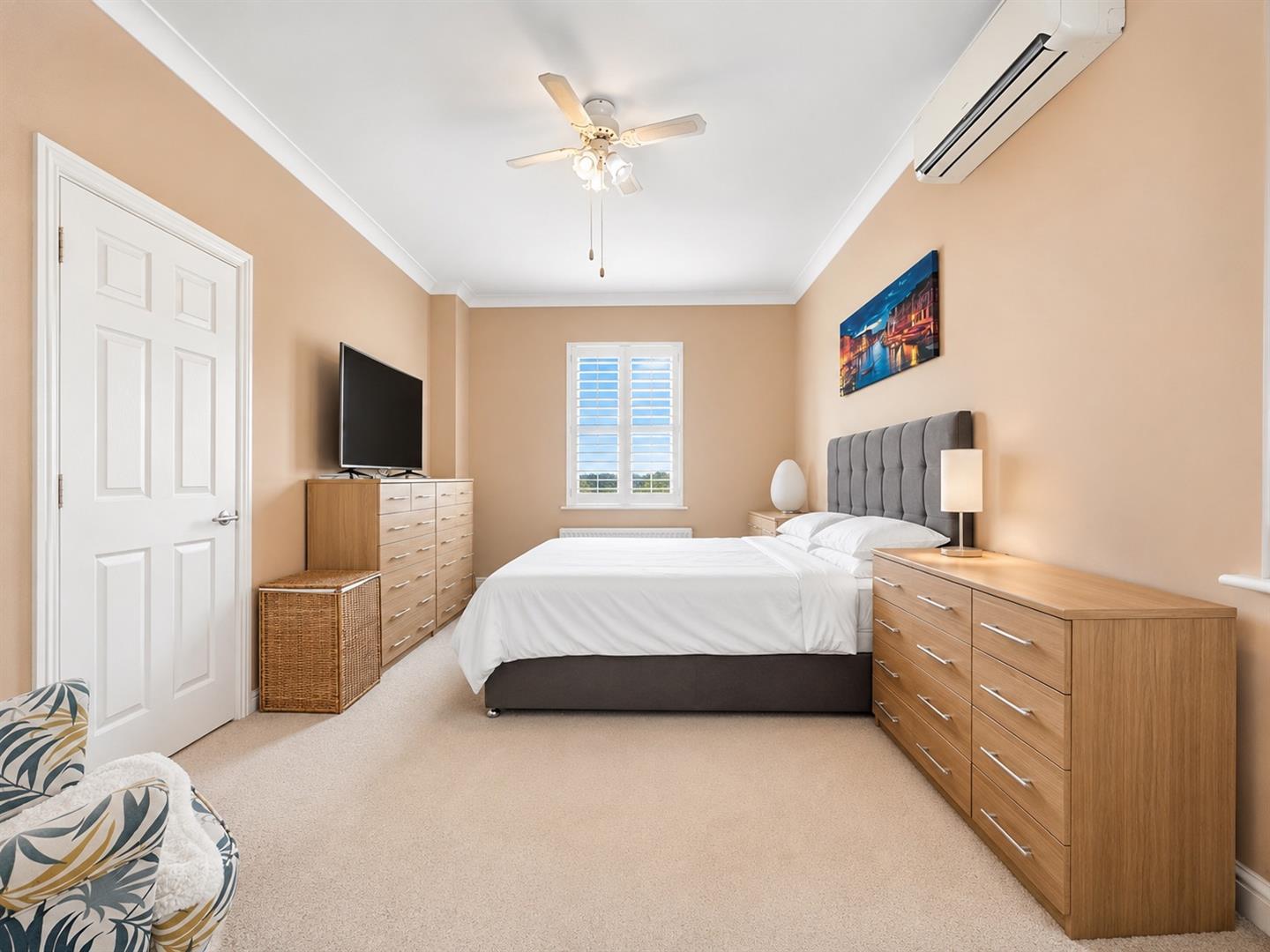 Property Image 23e75a62-4a26-4f32-827a-5933a2c4310c
