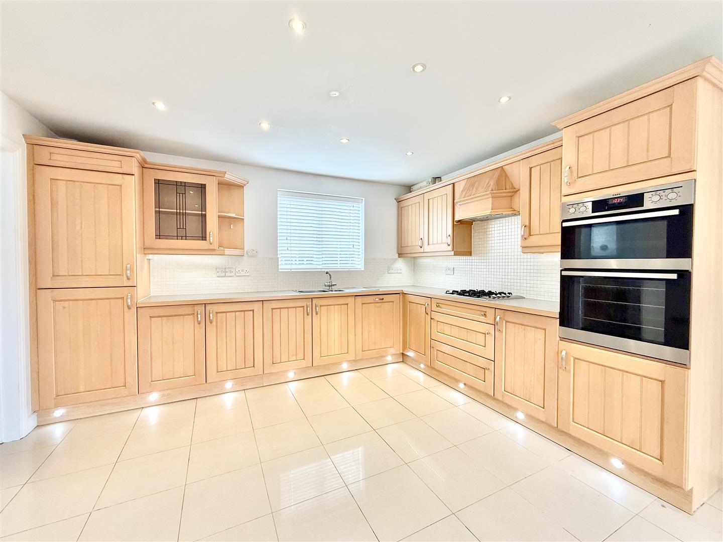 Property Image 2408bb60-93d9-41c7-b8c4-15d1471c0a10