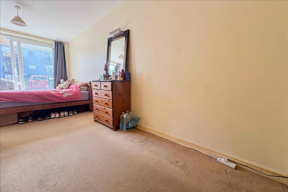 Property Image 241cef69-b89c-4ca3-bacd-34298cf7dd0a
