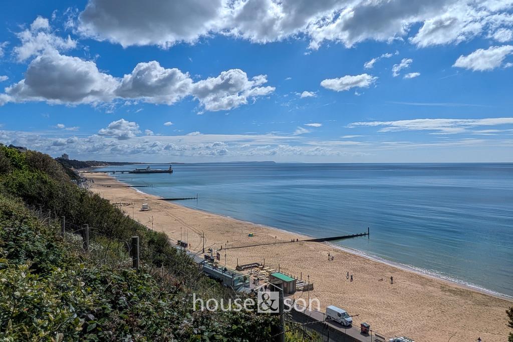 Property Image 242562ee-9614-410c-84cf-7d4896a1d633