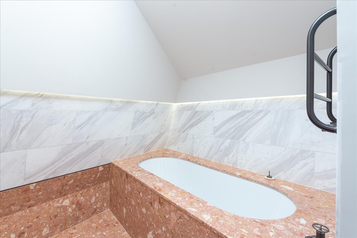 Property Image 242bbec5-fa14-45d4-965b-0ba0bd8ab3ce