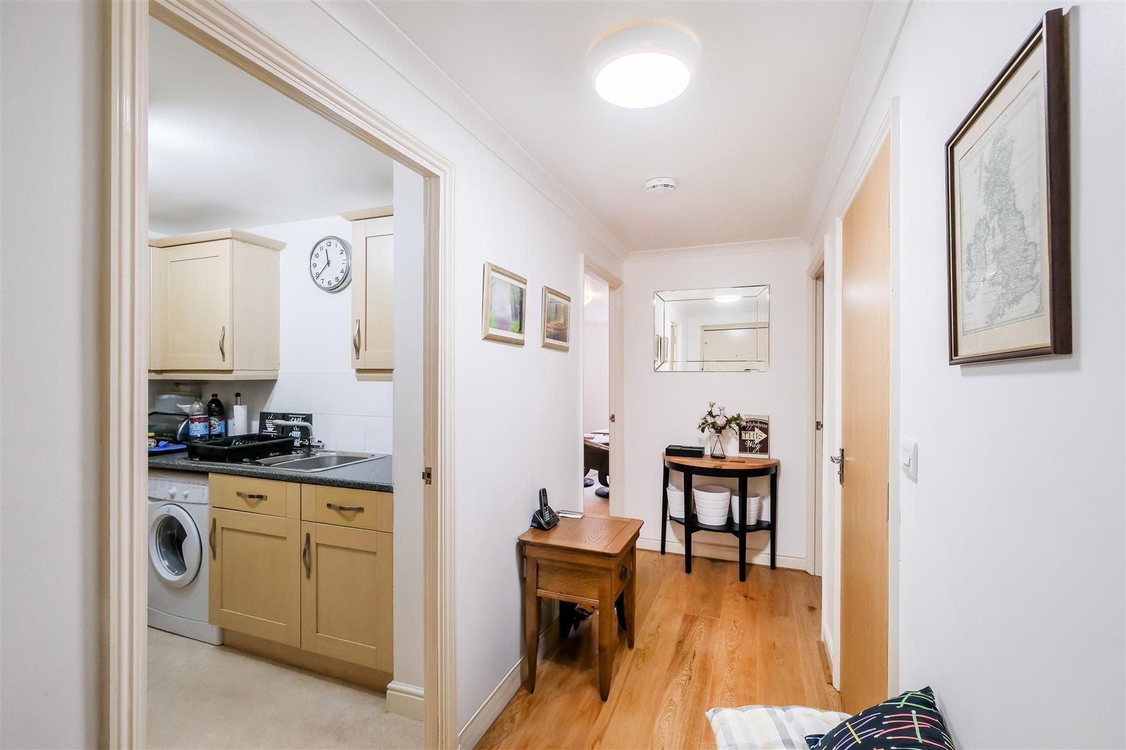 Property Image 242c2405-cbe3-4e2d-9077-24f5a997a4e6