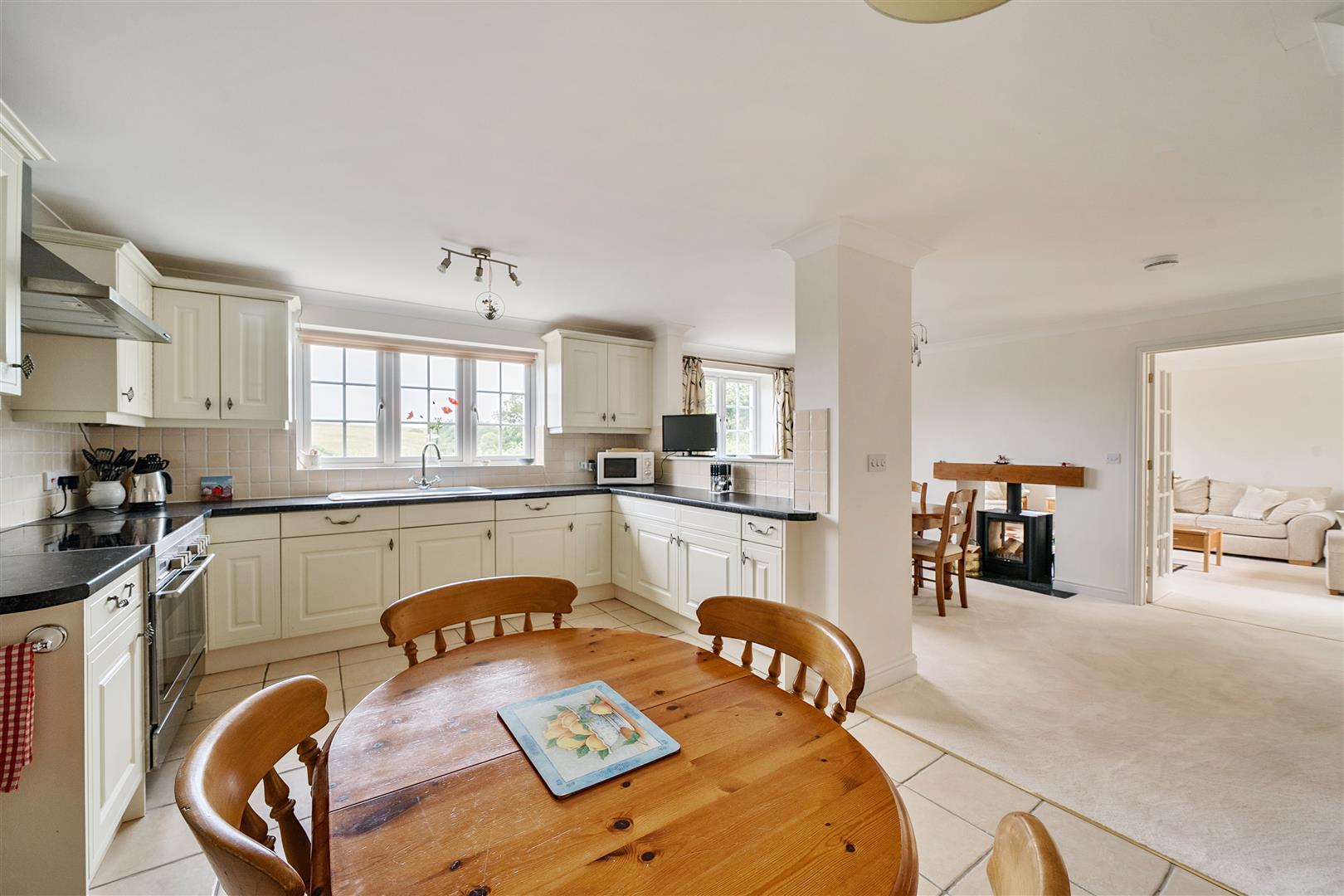 Property Image 243b0e72-d2ca-4dc9-978e-304e4b5907ef