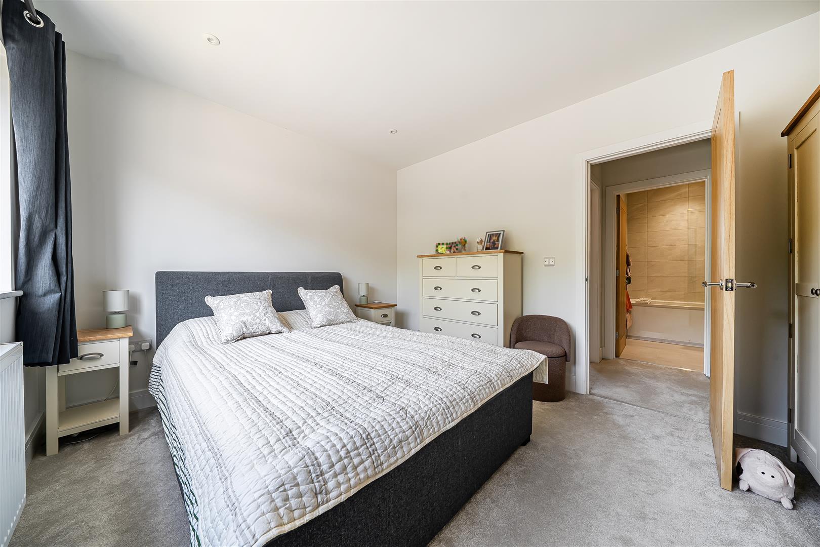Property Image 244fe34f-f352-42c6-b634-77aa32d8cbce