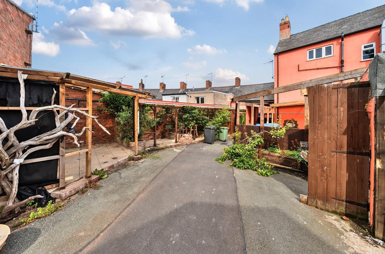 Property Image 24543df2-68b6-423e-9997-0d6094659475