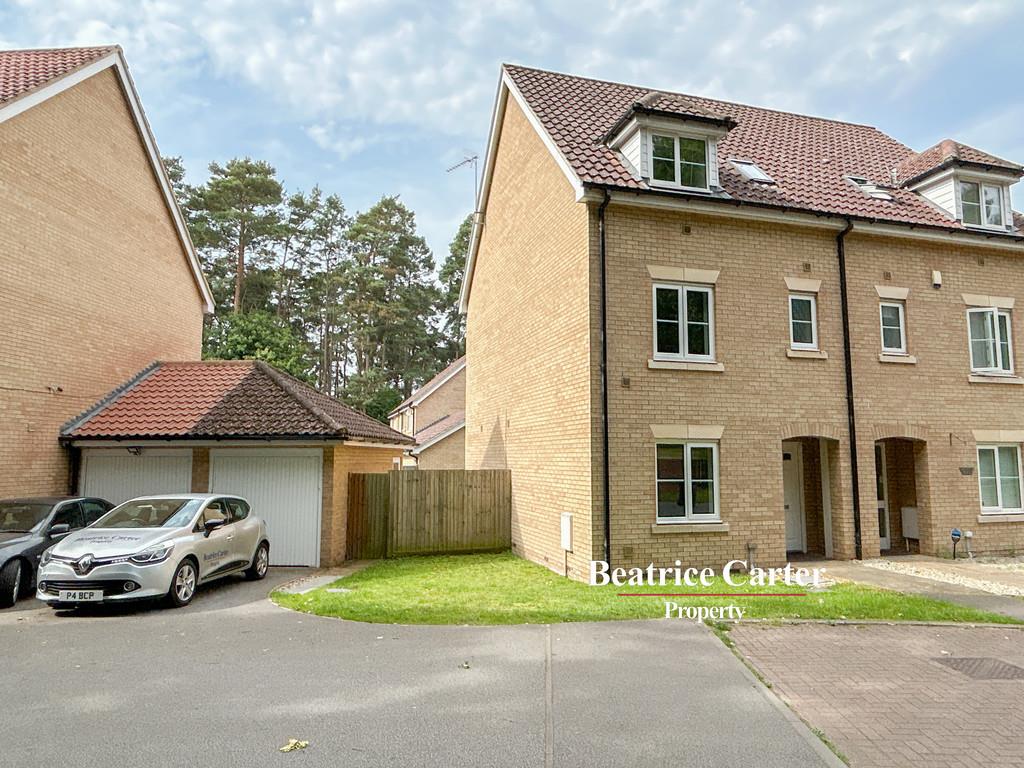 Property Image 245ef2a4-6eaf-44f5-942a-4d7c61c288f5