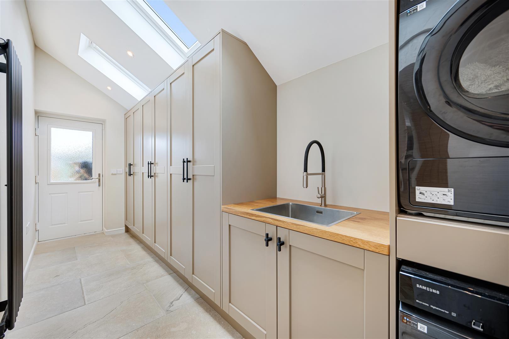 Property Image 248a7d4c-fda8-458d-ae0e-cbd8bb637a99