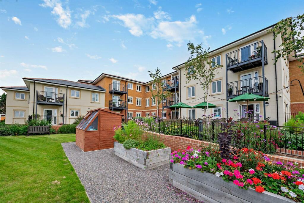 Property Image 24991e7c-438a-4d12-8541-10e9f2ac9a52